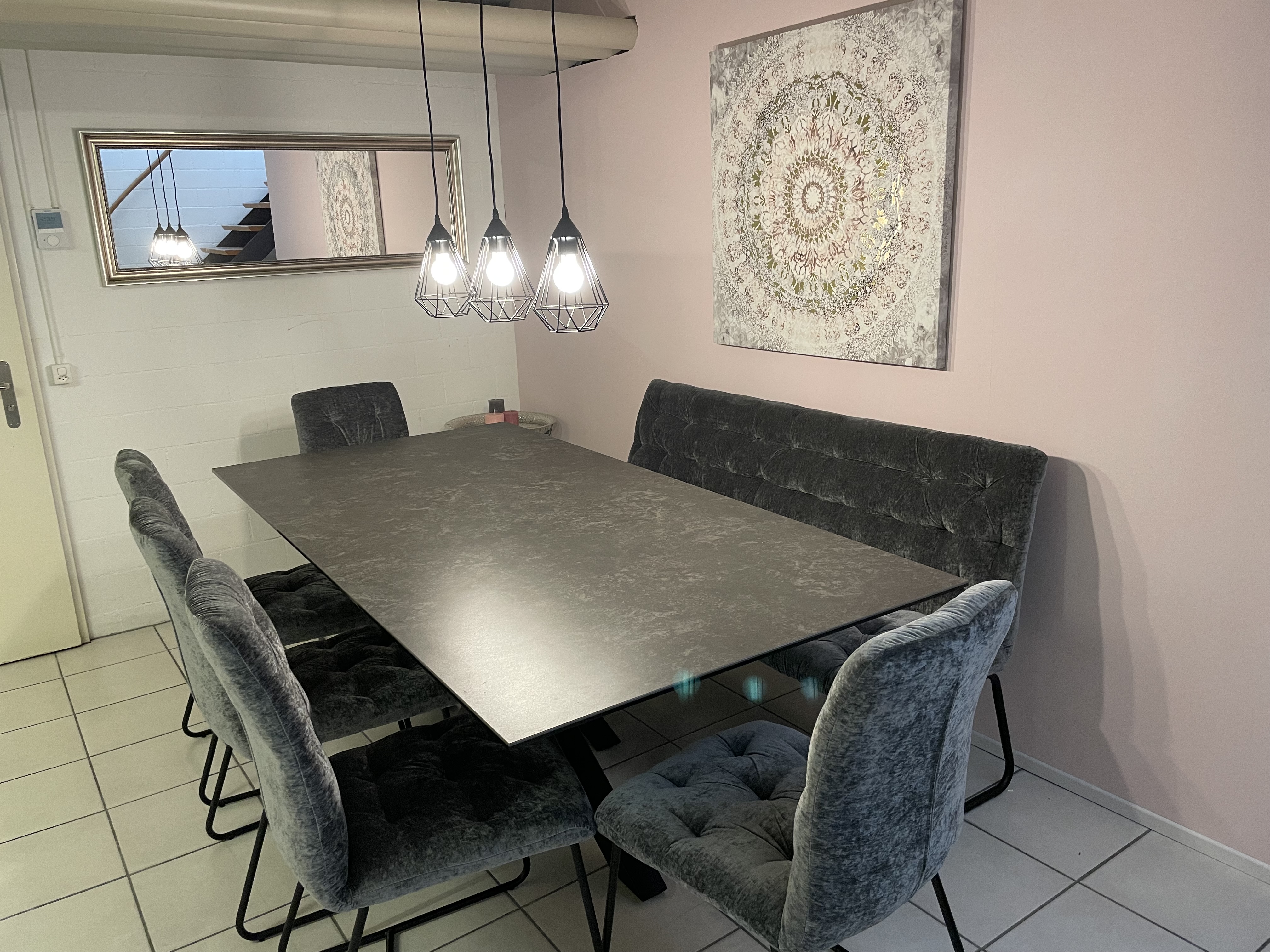 Tisch f&uuml;r das gemeinsame Essen